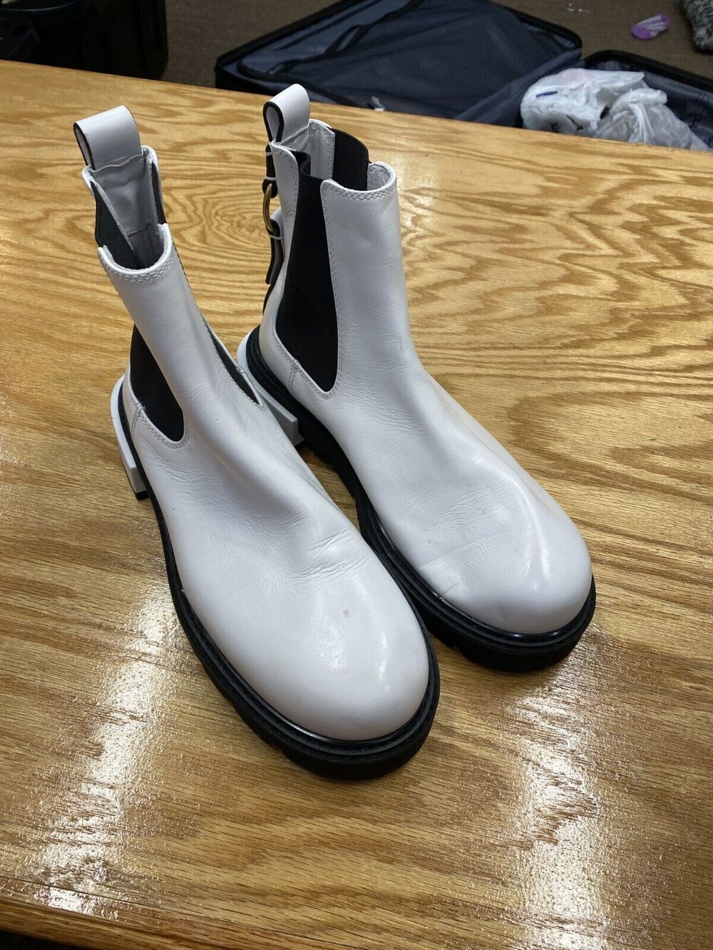 Frame Luxe Moda Chelsea Ankle Boots Women's 6.5 White Mid-Calf Round Toe S44